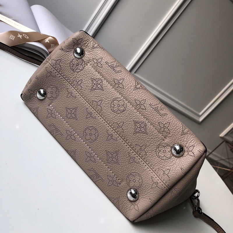 LOV2 Bags - Luxurious Bags  987