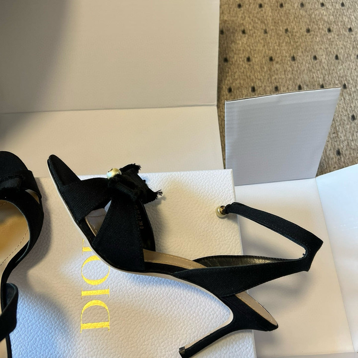 CD HEELS