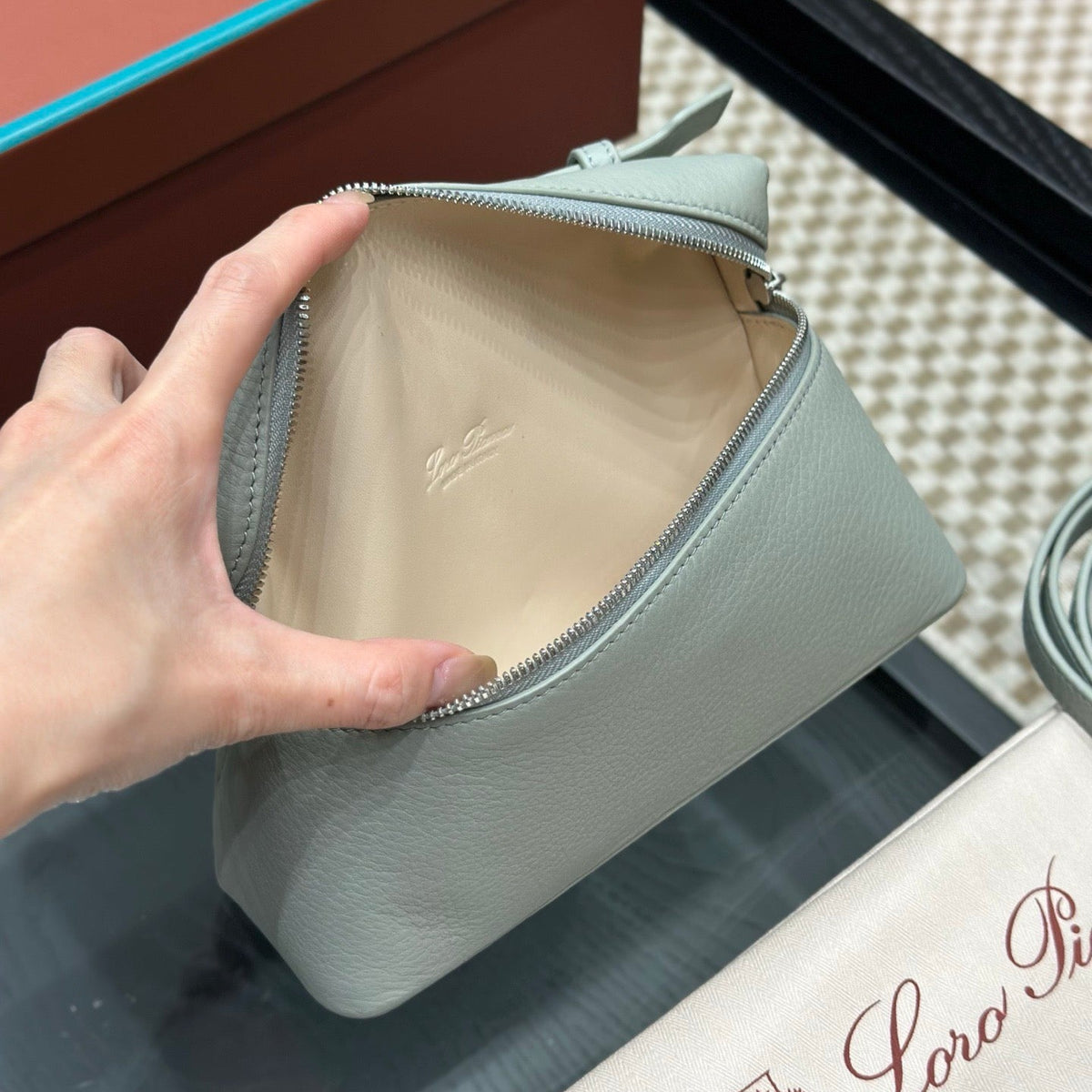 LORO P EXTRA POCKET L19 BAG