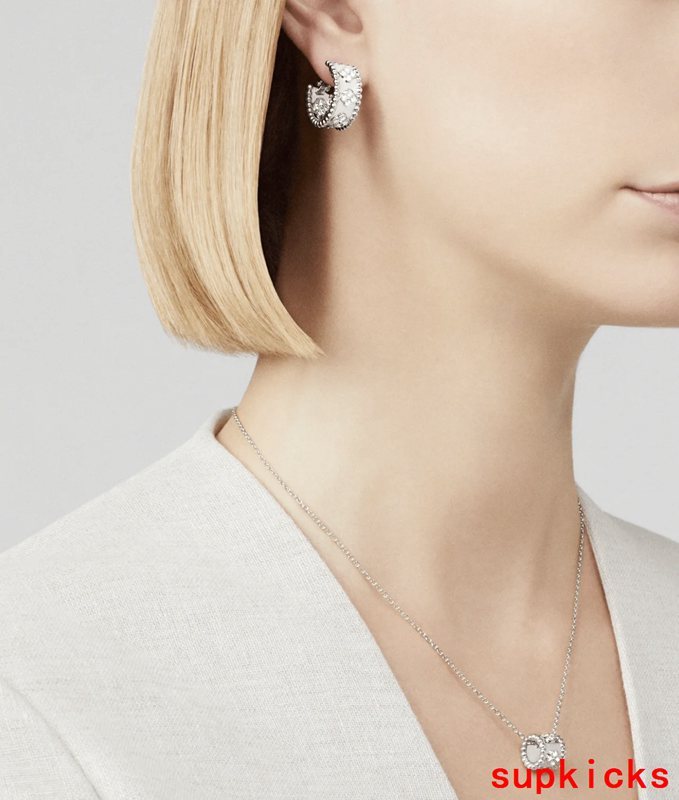 Van Cleef & Arples Jewelry