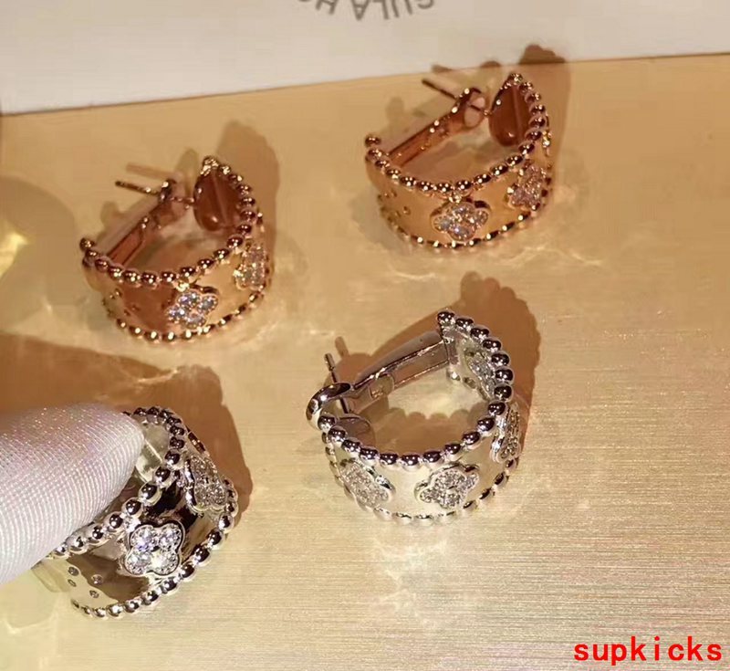 Van Cleef & Arples Jewelry