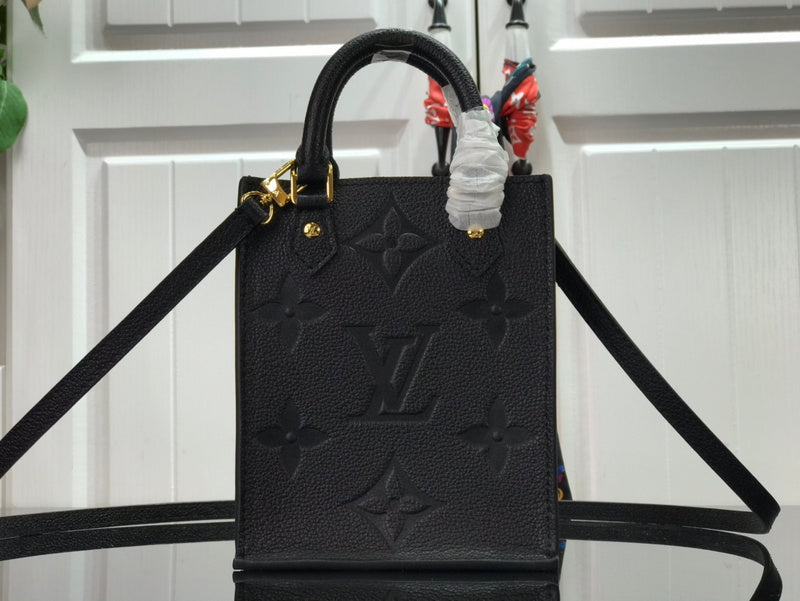 I W Fashion Lu-Vi bags - 17620