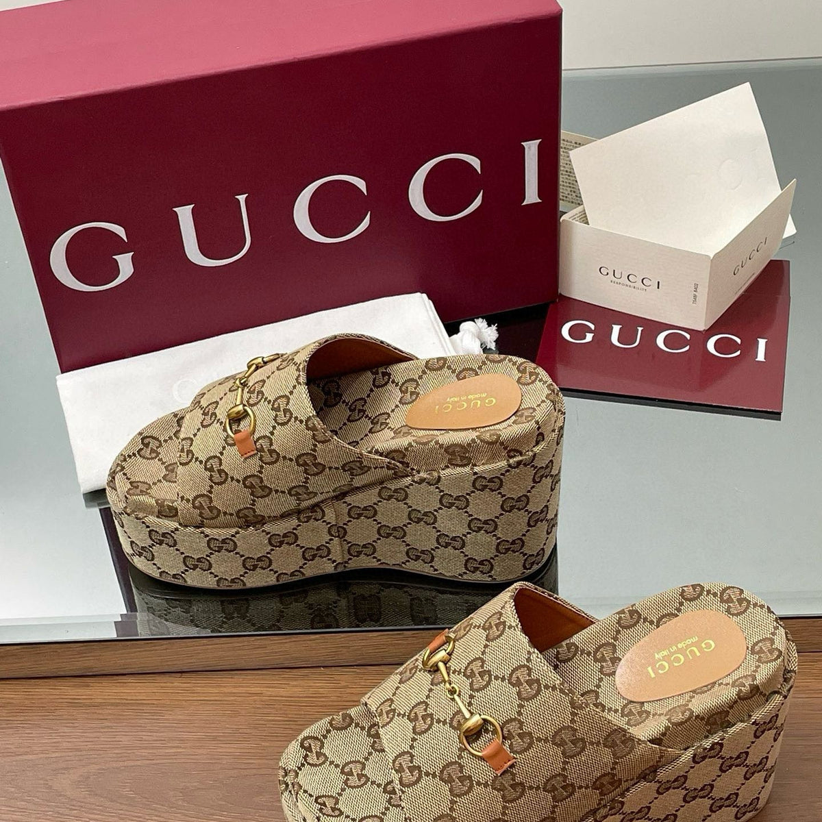 GG WEDGE SANDALS