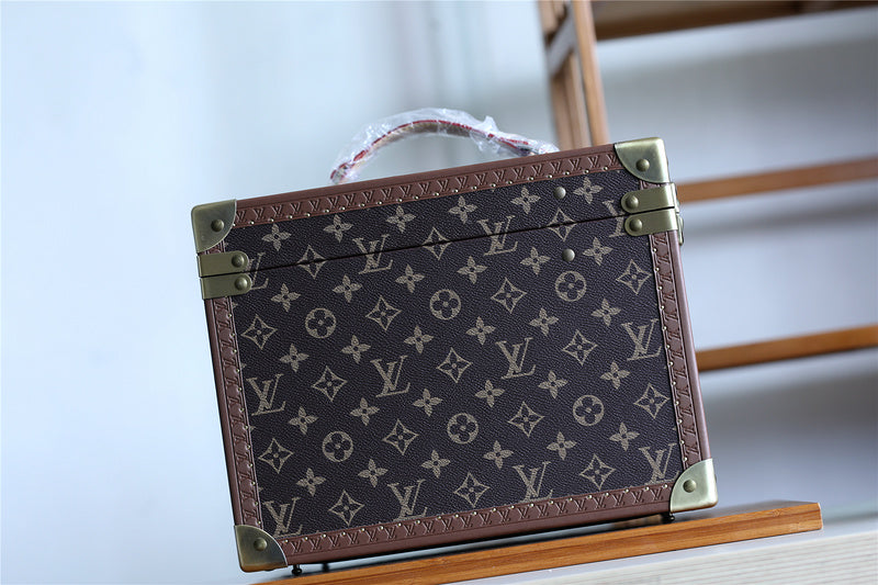 I W Fashion Lu-Vi bags - 9512