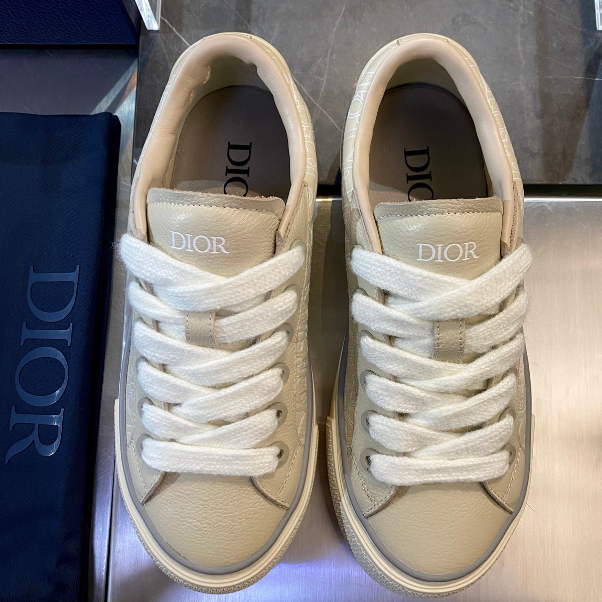 CD B33 SNEAKER