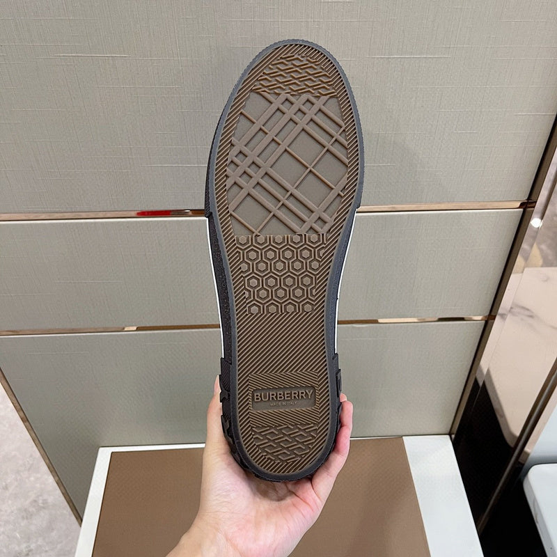 Burberry Luxury Shoes