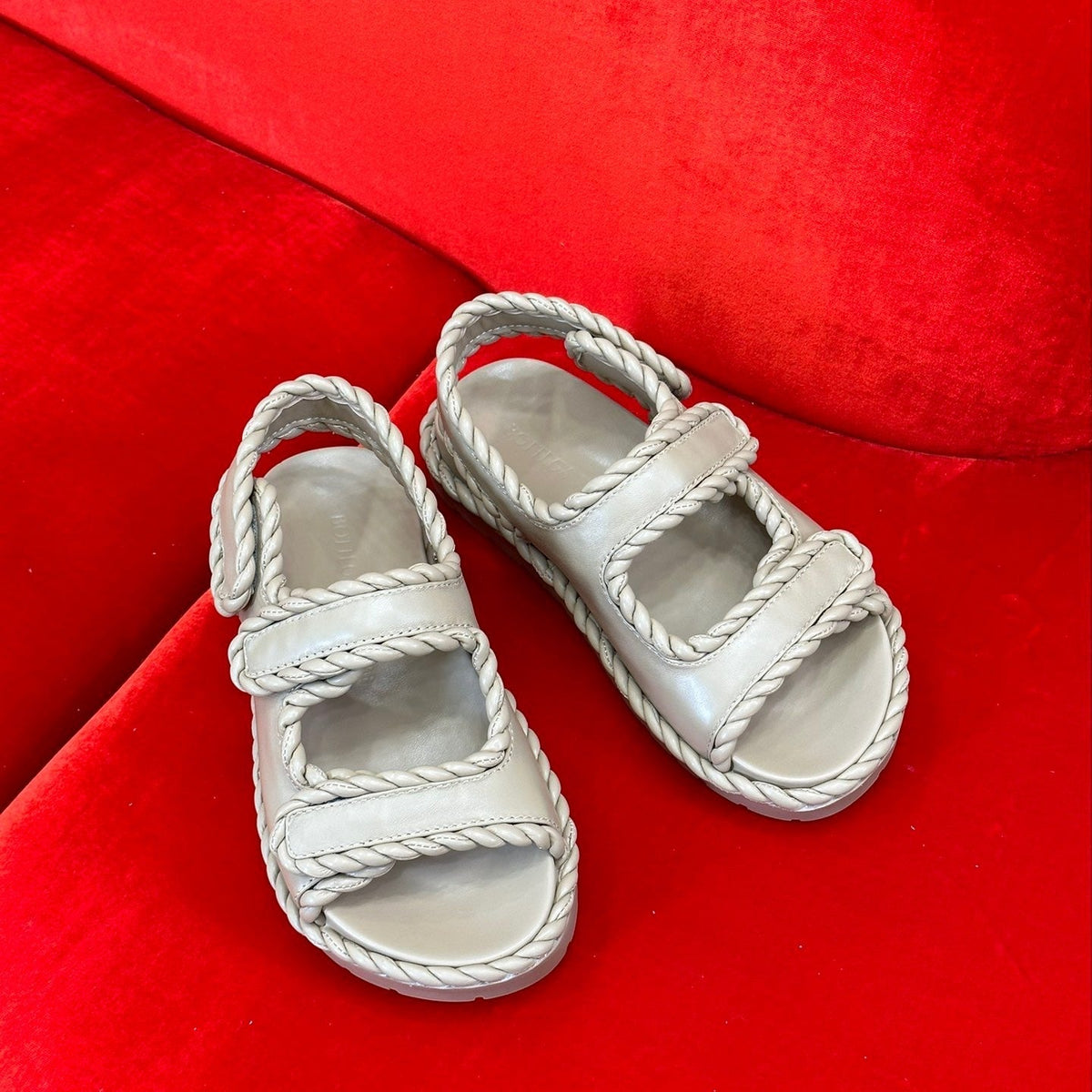 BV SANDALS