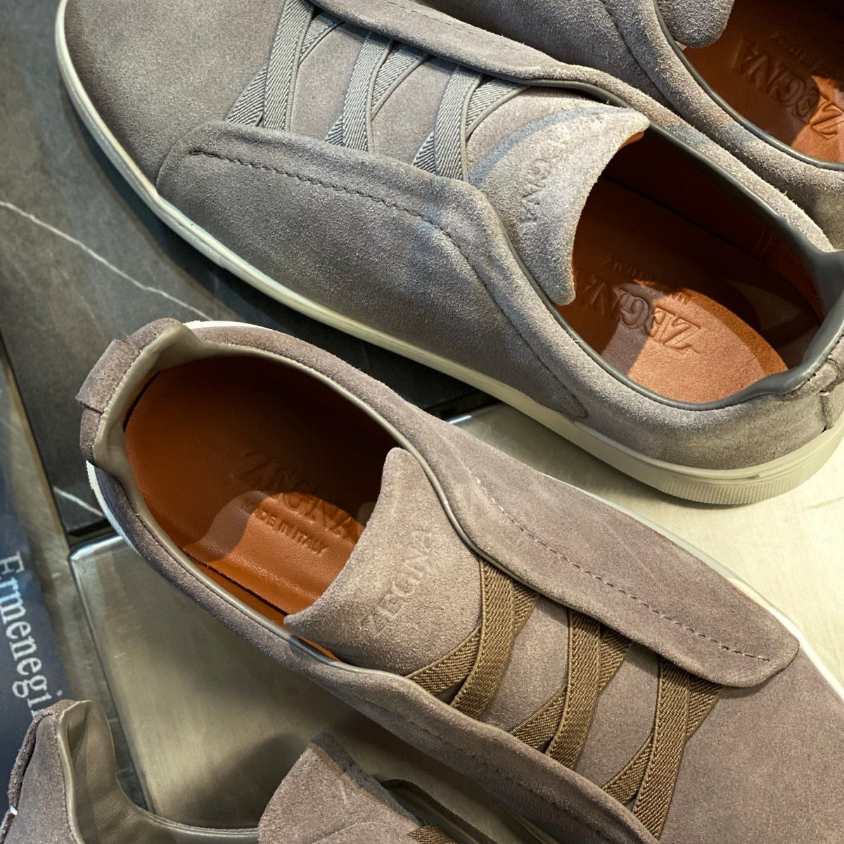 ZEGN TRIPLE STITCH SNEAKER