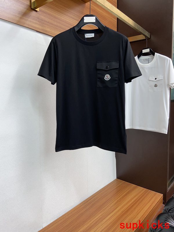 Moncler Luxury Cloth