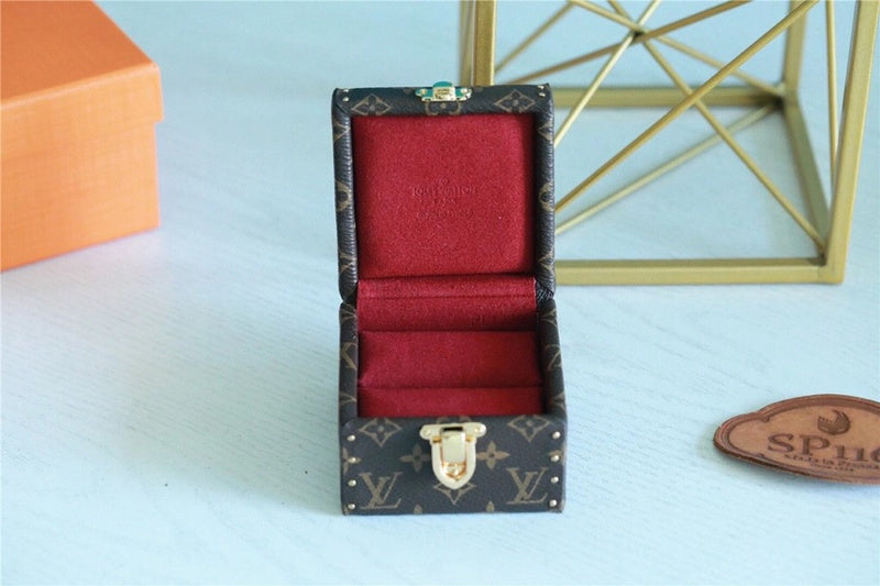 I W Fashion Lu-Vi bags - 9525