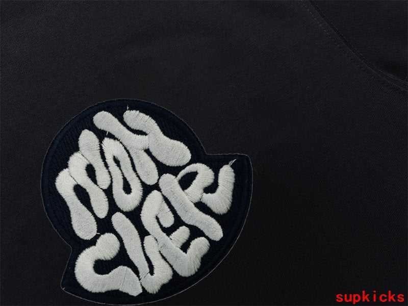 Moncler Luxury Cloth