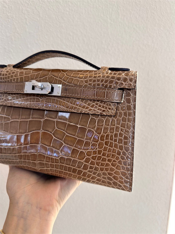 PHA - HMS Bags - 750