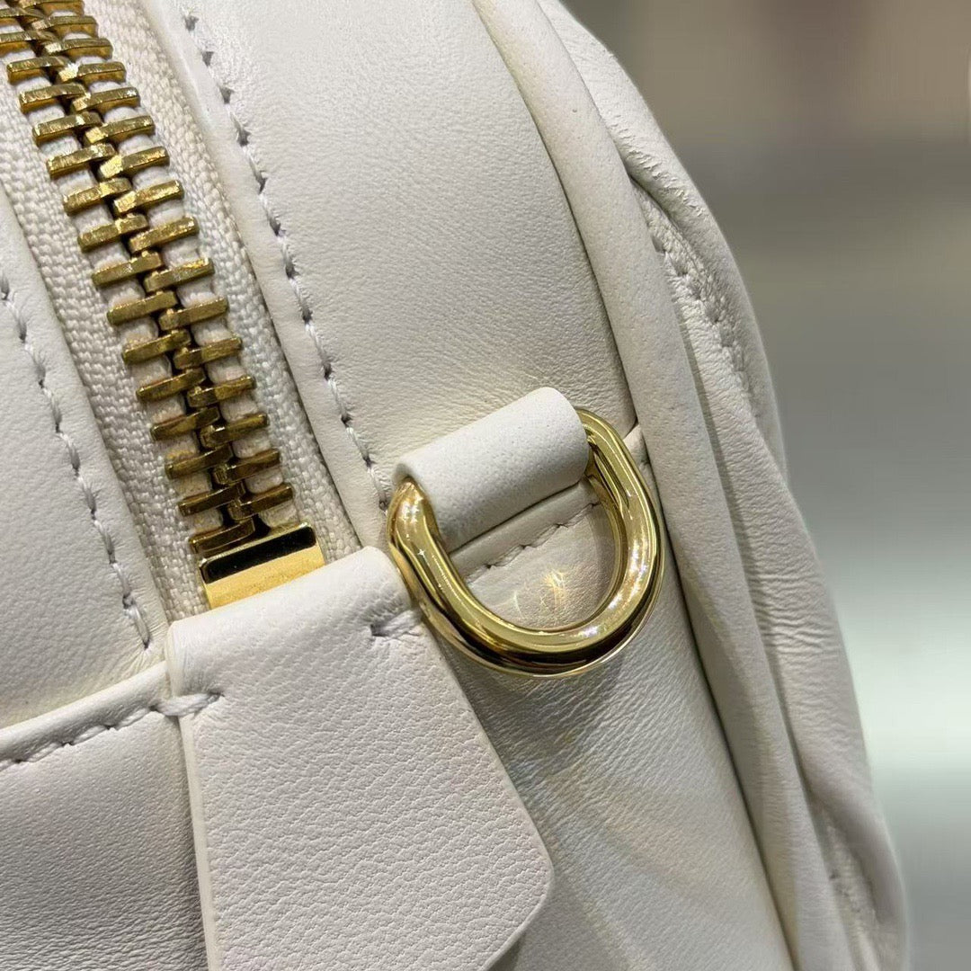 MIU M ARCADIE MATELASSE BAG