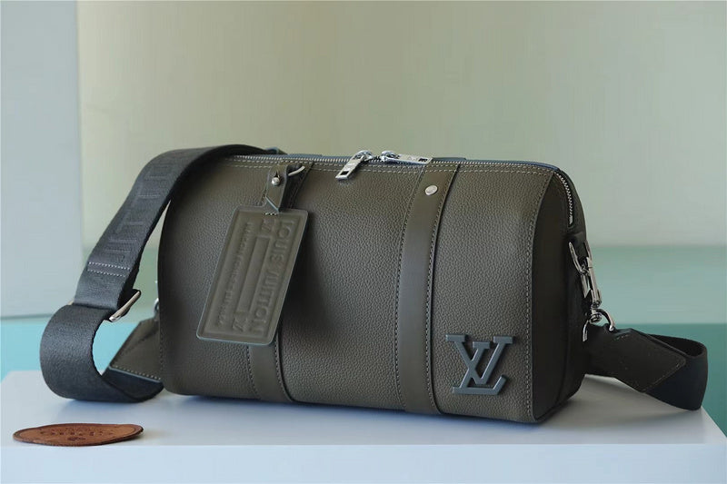 I W Fashion Lu-Vi bags - 11231