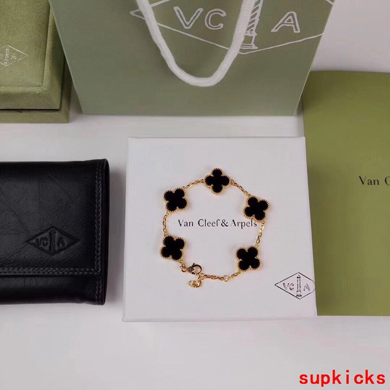 Van Cleef & Arples Jewelry