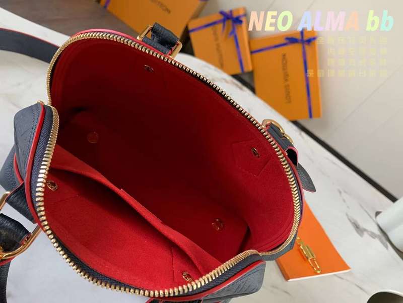 LOV2 Bags - Luxurious Bags  323