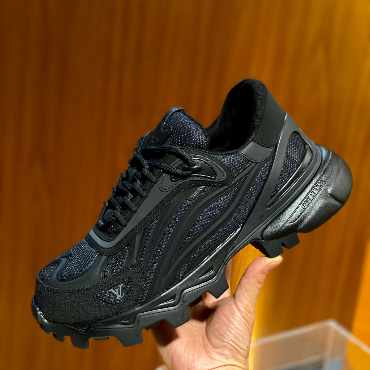 LOU SUMMIT SNEAKERS