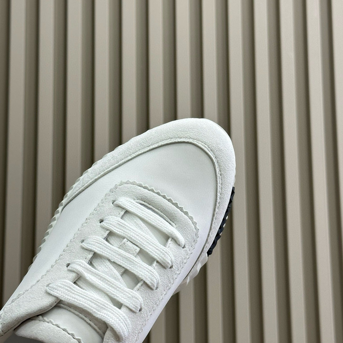 HERM BOUNCING SNEAKER