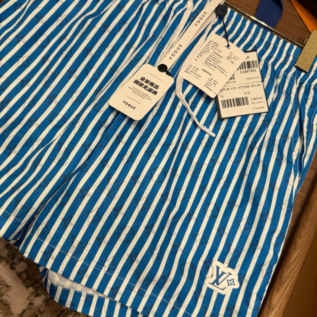 LOU SHORTS