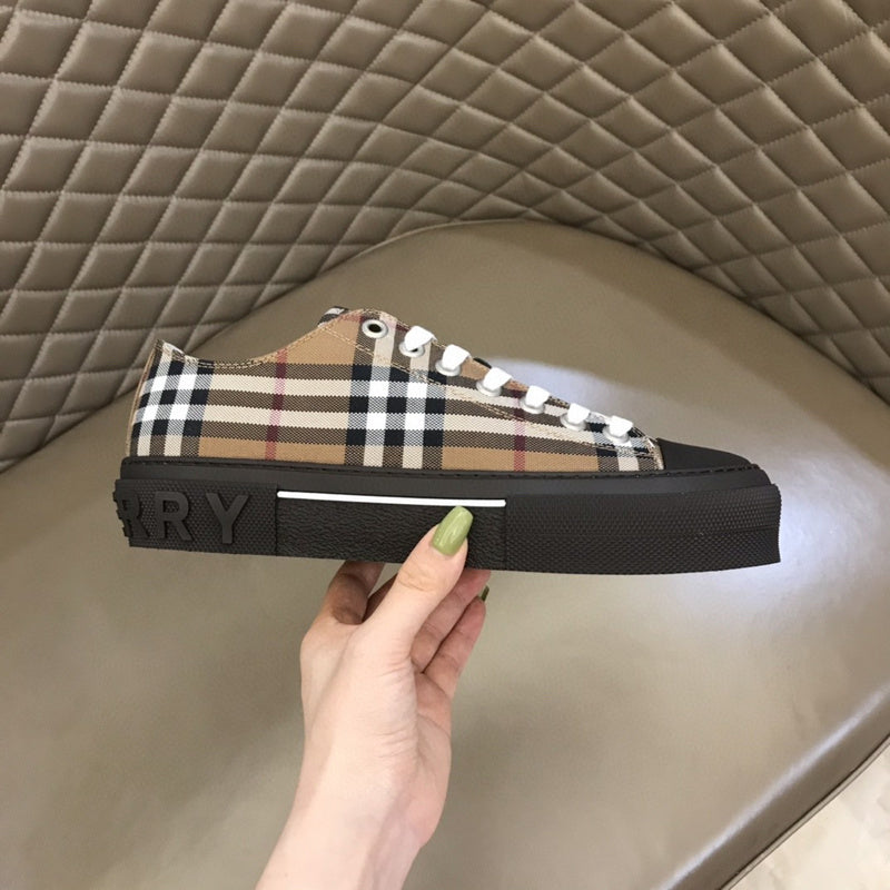 Burberry Luxury Shoes