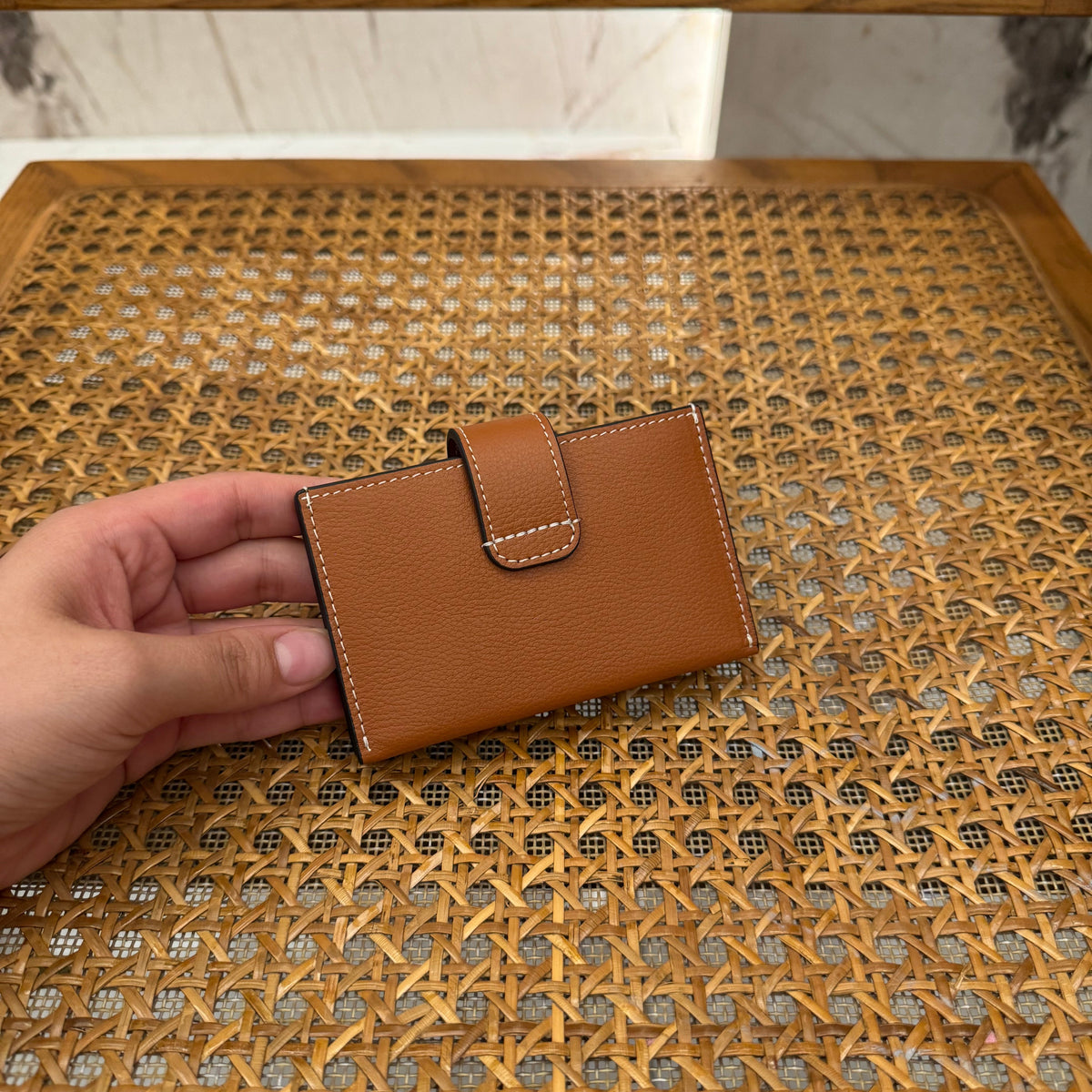 CEL ACCORDEON CARD HOLDER
