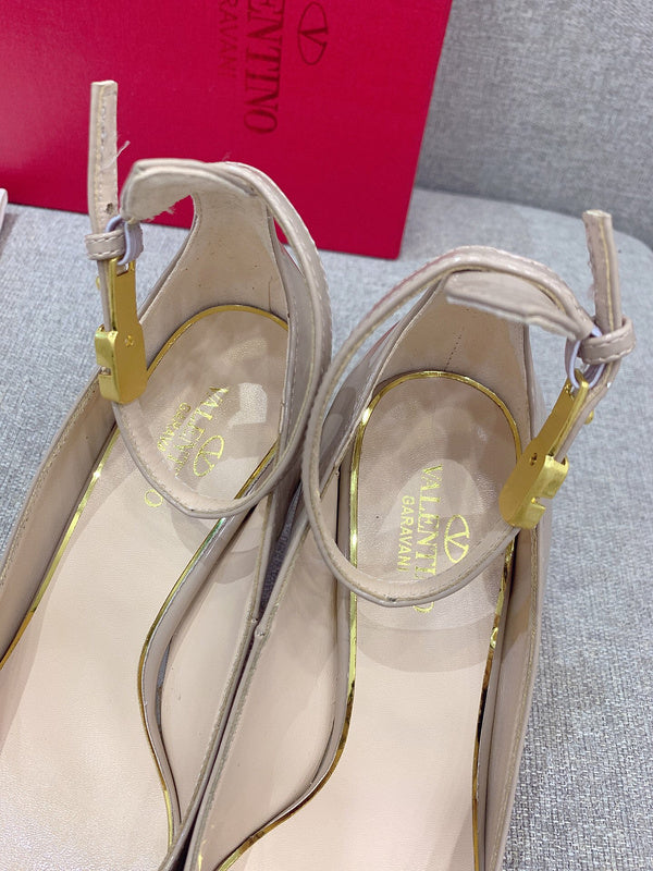 Valentino GARAVANI Luxury Shoes