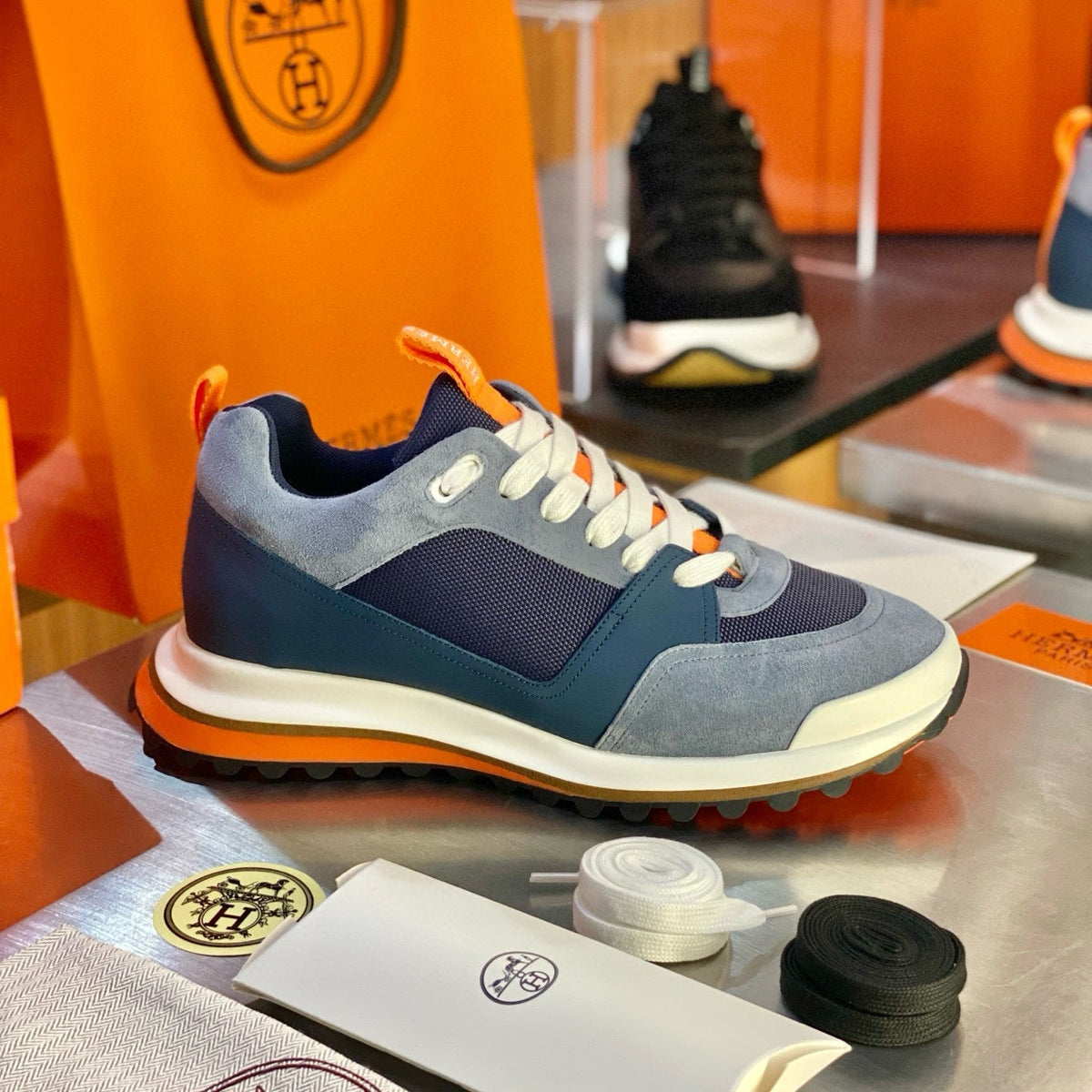 HERM LEADER SNEAKERS