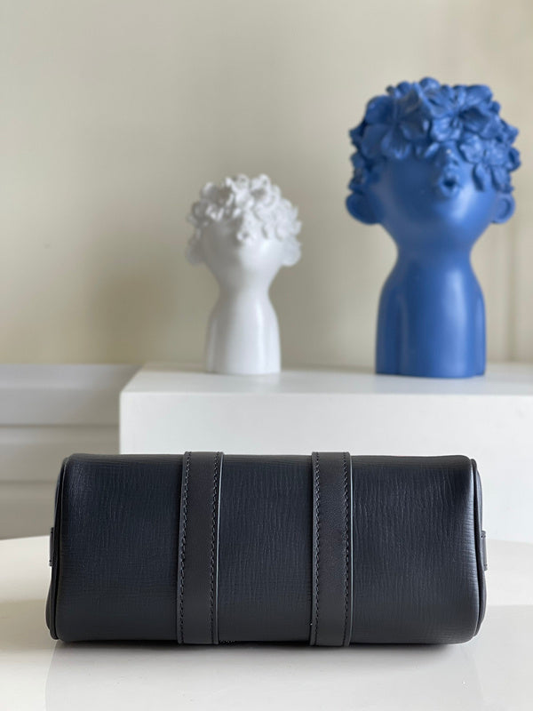 I W Fashion Lu-Vi bags - 17308