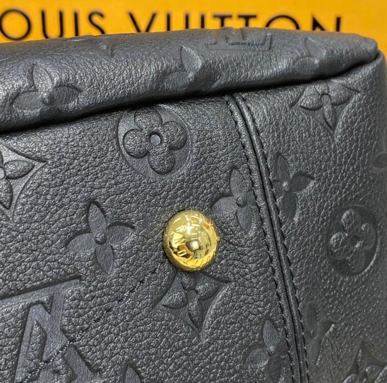 Mila's Edit - LOV Bags - 2466
