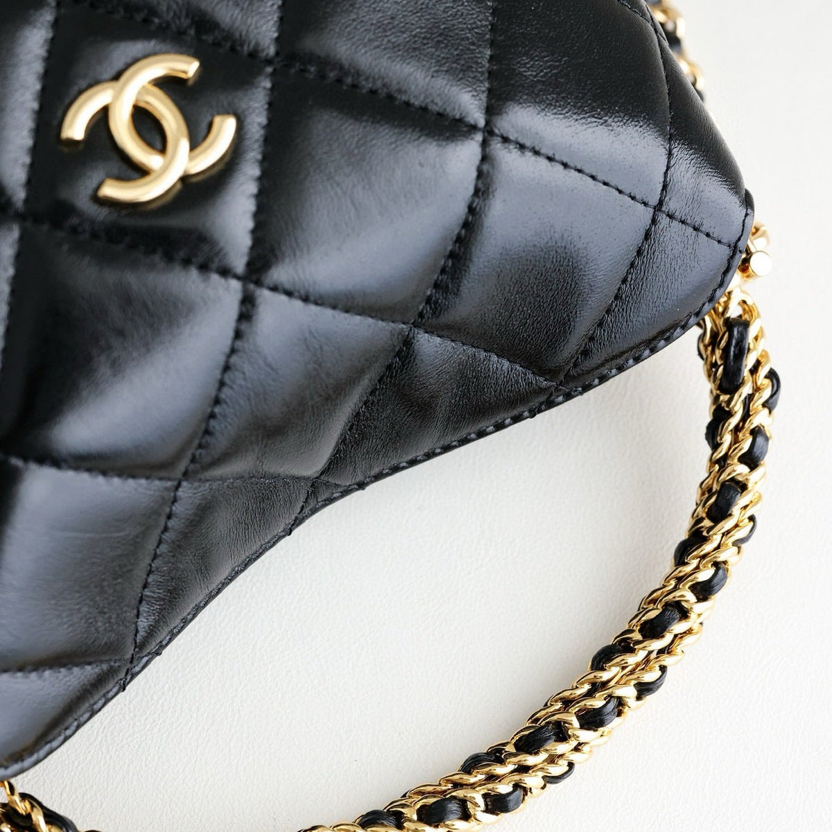 CC 24B HOBO BAG