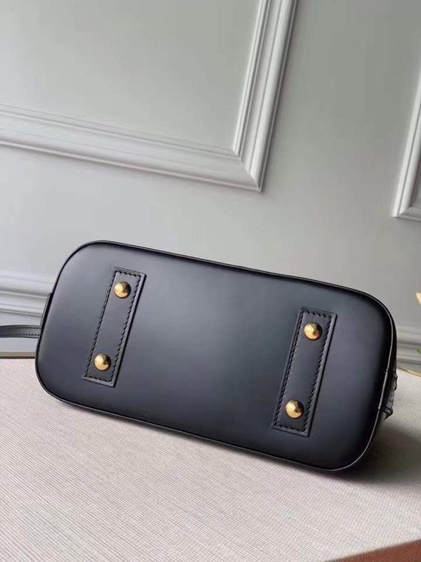 I W Fashion Lu-Vi bags - 17623
