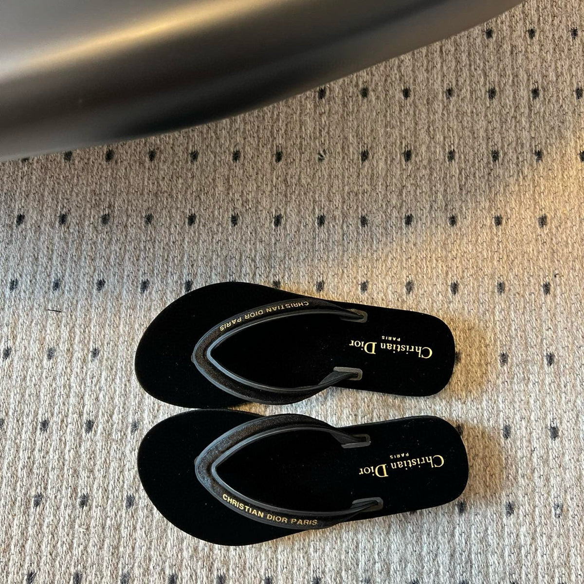 CD THONG SANDAL