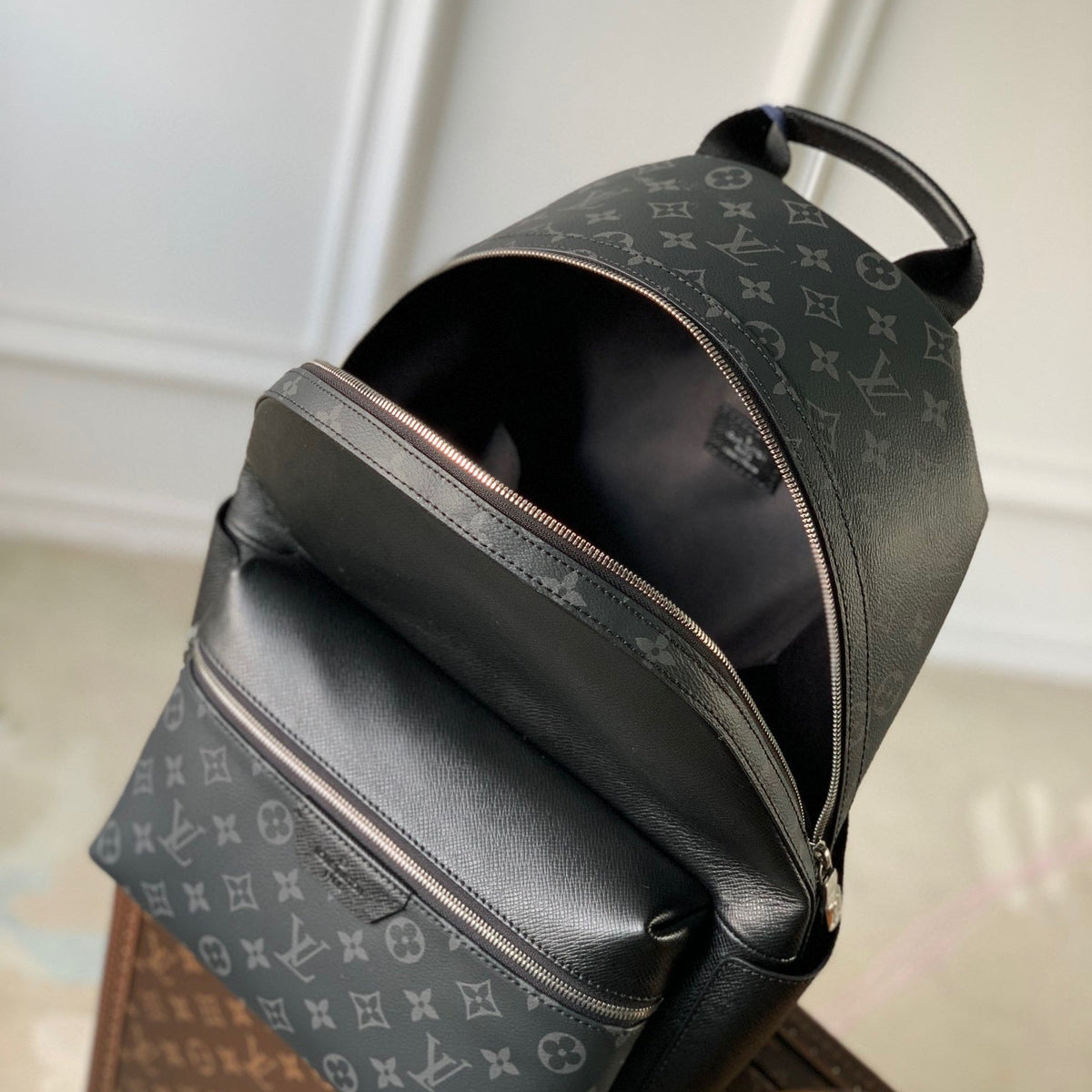 LOU DISCOVERY BACKPACK