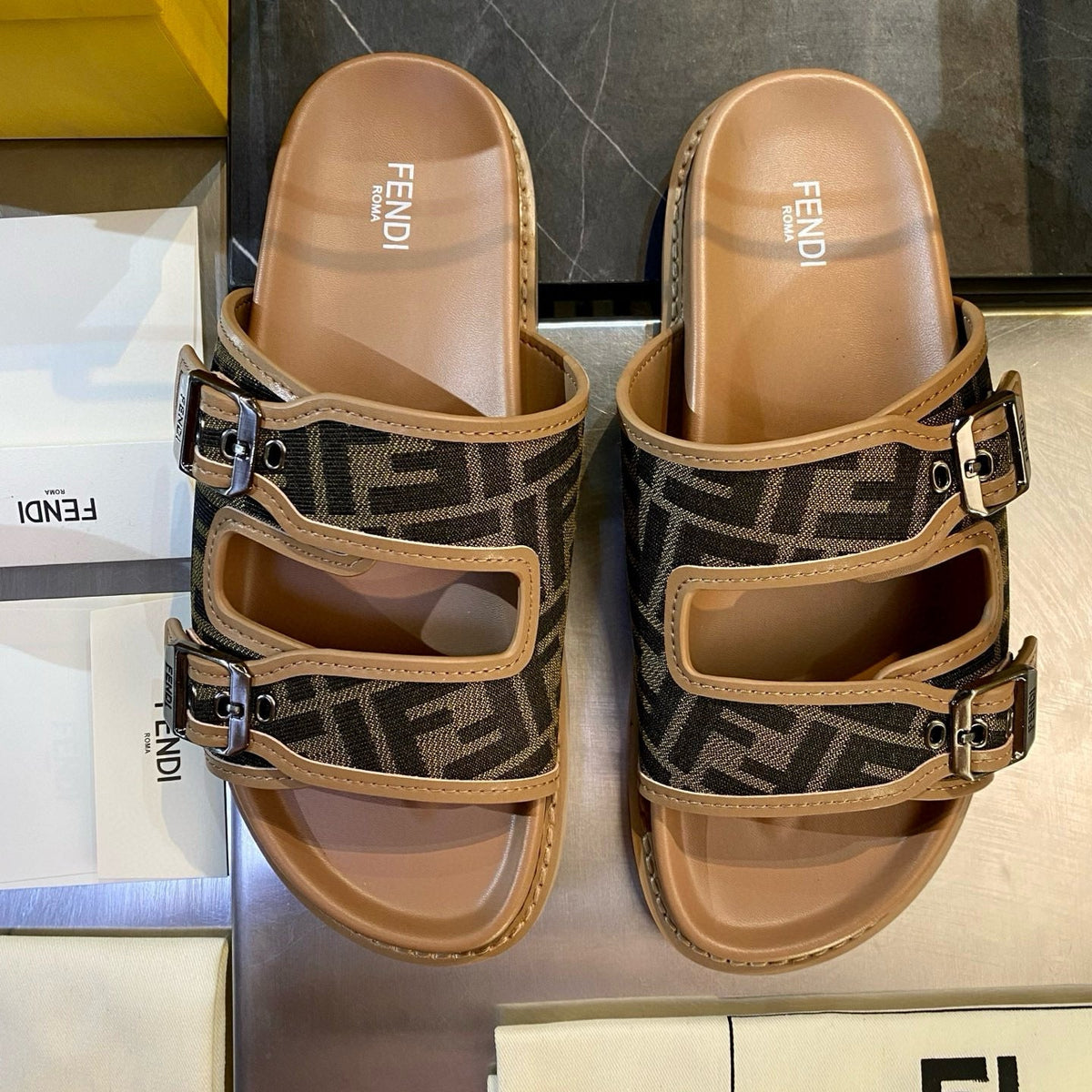 FEN SANDALS