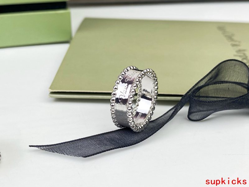 Van Cleef & Arples Jewelry
