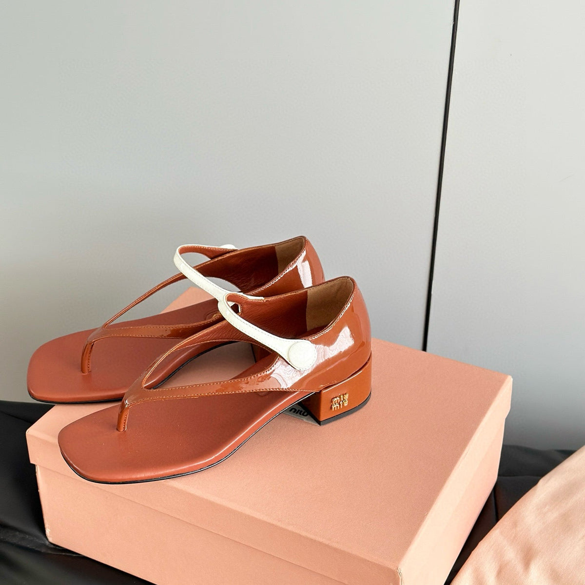 MIU M THONG SANDALS