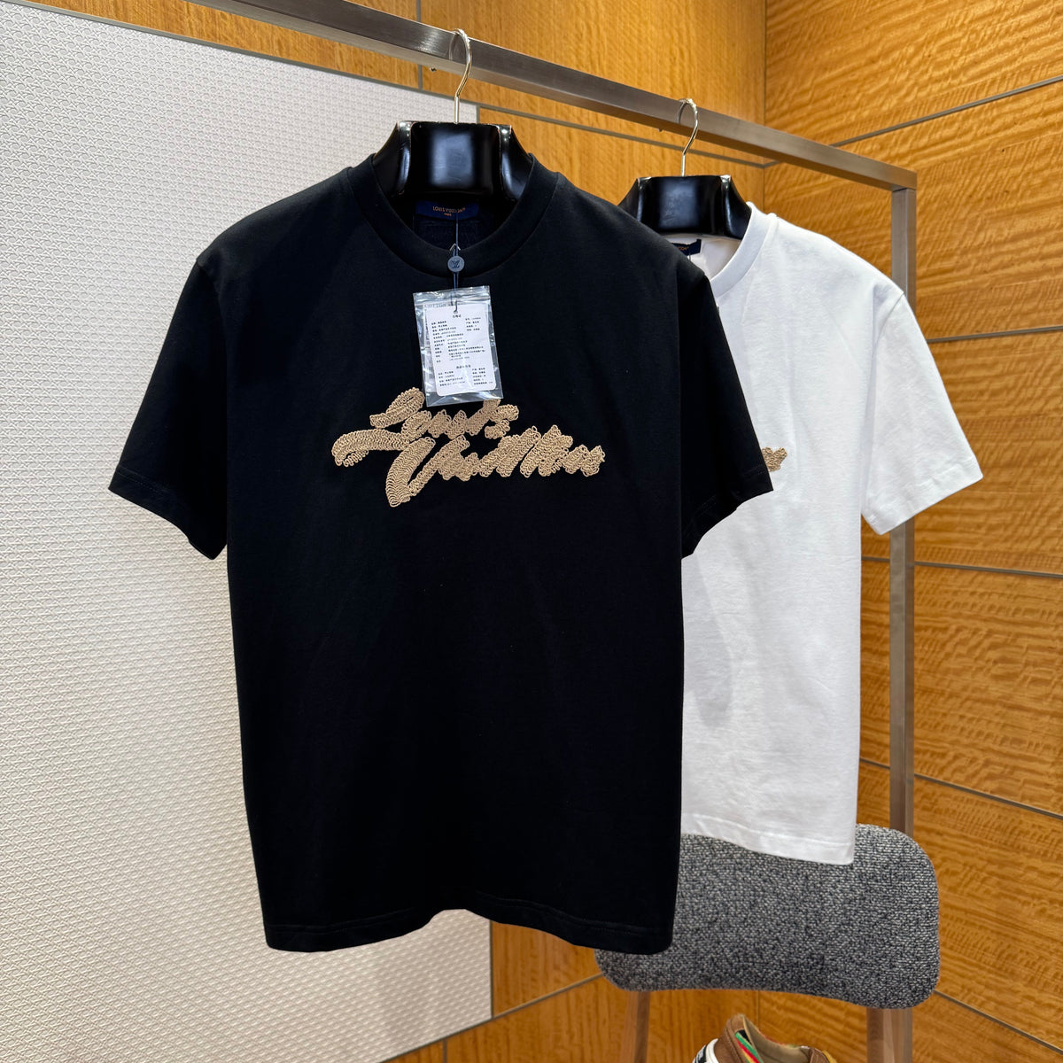 LOU T-SHIRT