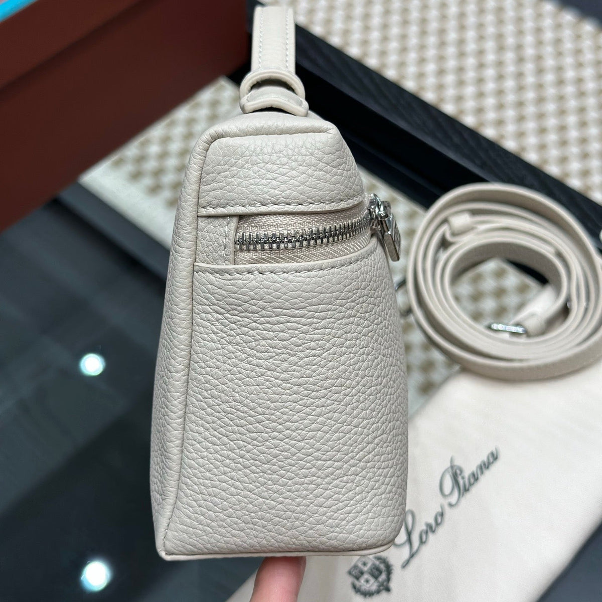 LORO P EXTRA POCKET L19 BAG