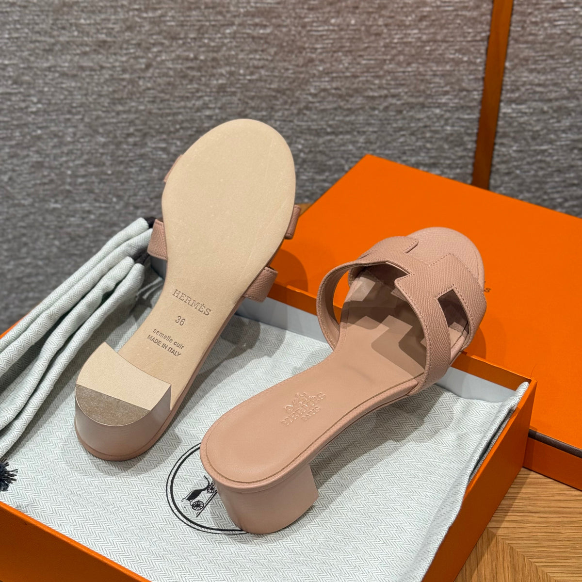 HERM OASIS SANDALS