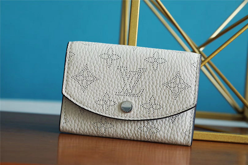 I W Fashion Lu-Vi bags - 8980