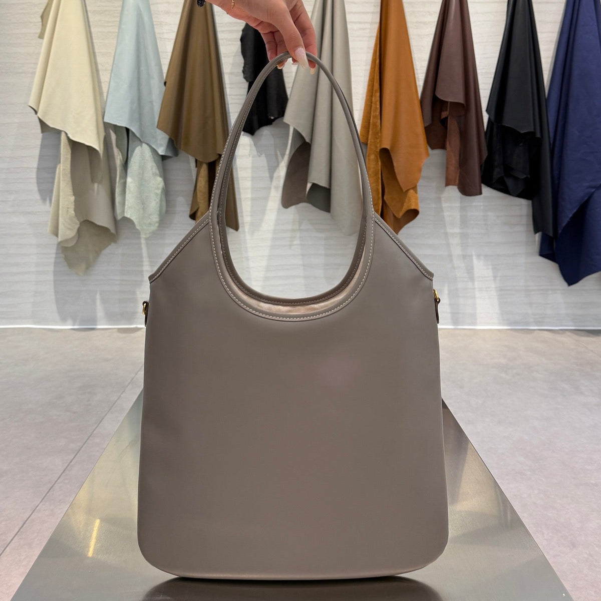 MIU M IVY LEATHER BAG