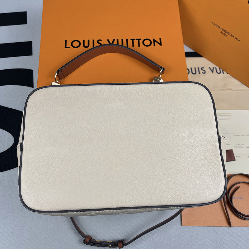 I W Fashion Lu-Vi bags - 8557