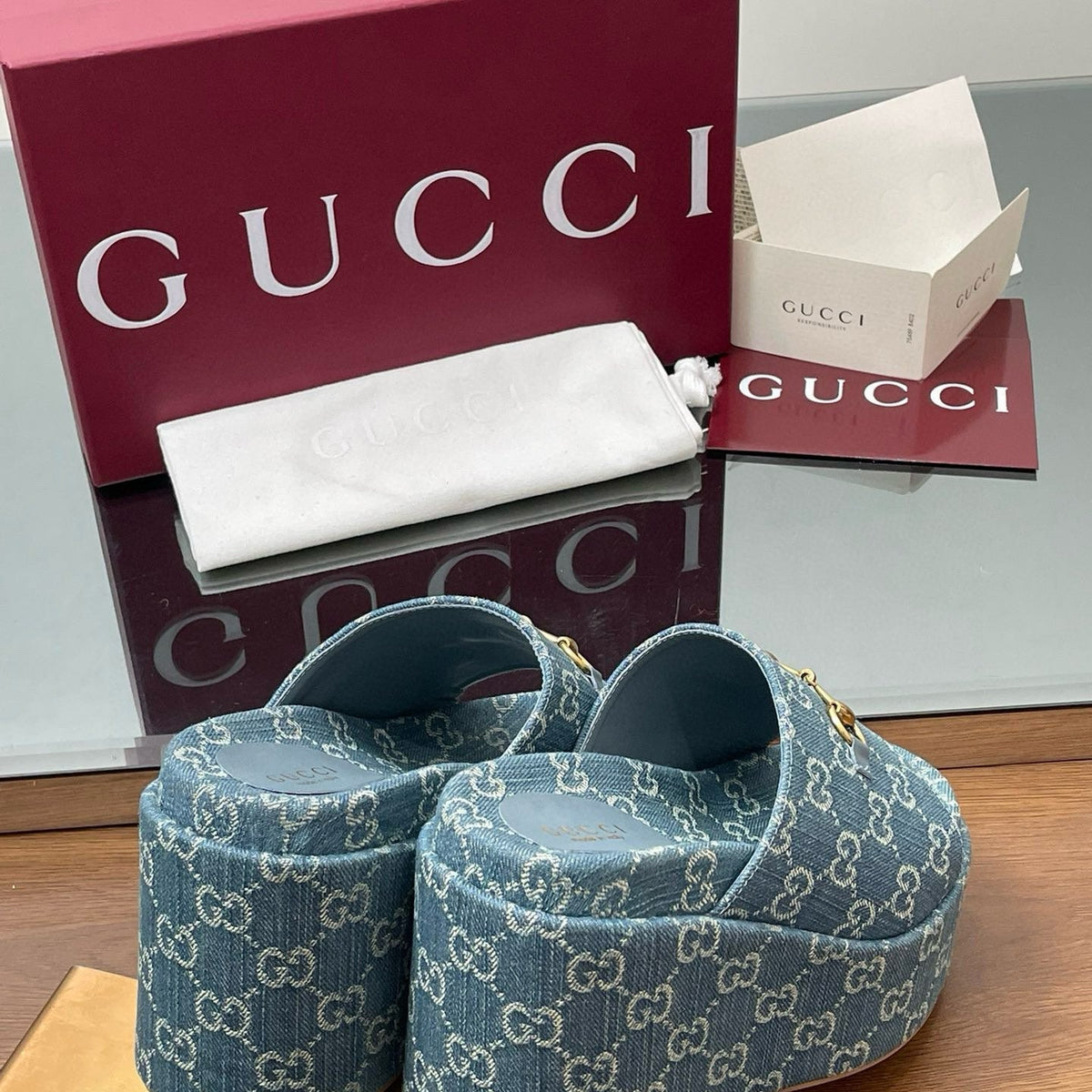 GG WEDGE SANDALS