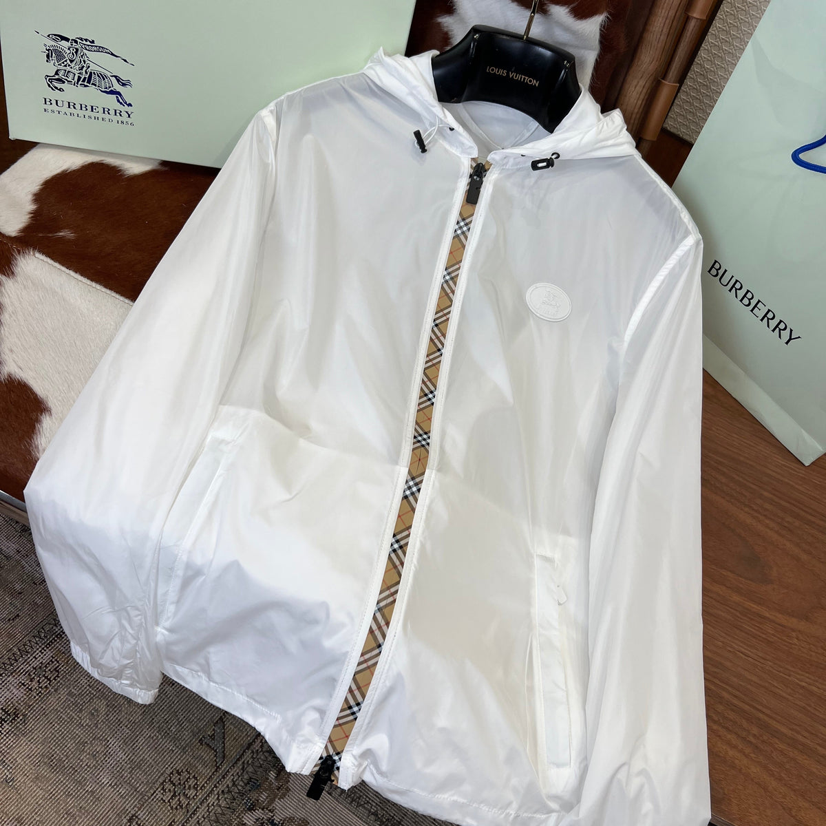 BBR WINDBREAKER