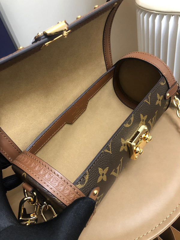 I W Fashion Lu-Vi bags - 17063
