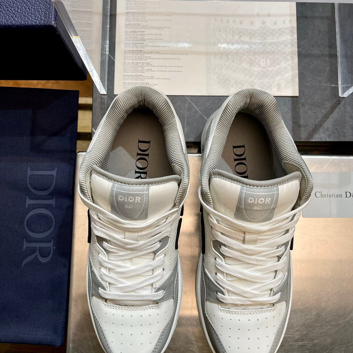 CD B57 SNEAKER