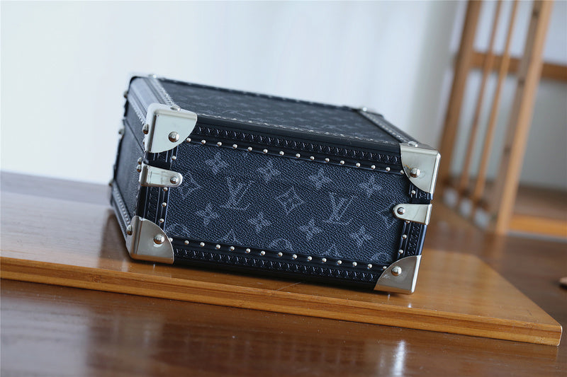 I W Fashion Lu-Vi bags - 9543