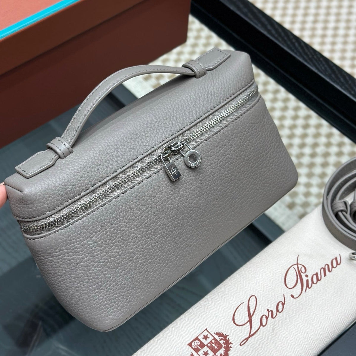 LORO P EXTRA POCKET L19 BAG