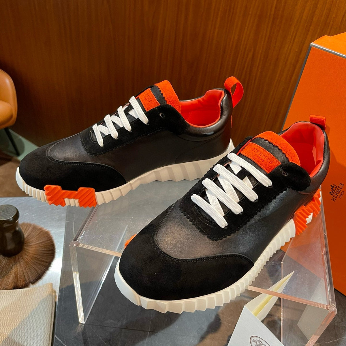 HERM BOUNCING SNEAKERS