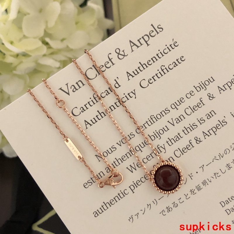 Van Cleef & Arples Jewelry